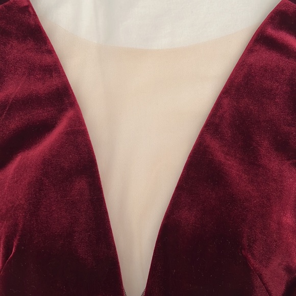 Jenny Yoo Logan Velvet Gown Size 8 - Picture 4 of 6